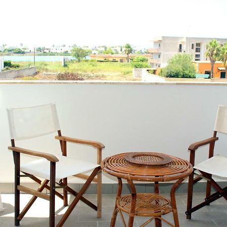 Sunkiss Apartment 500Mt Dal Mare Porto Cesareo Kültér fotó